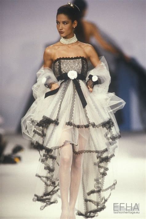 chanel 1990 spring collection|the chanel suit history.